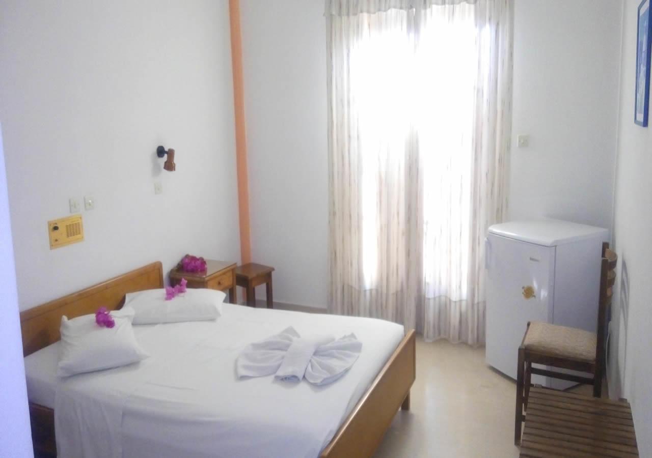 Hotel Adonis (Adults Only) Kamári Dış mekan fotoğraf