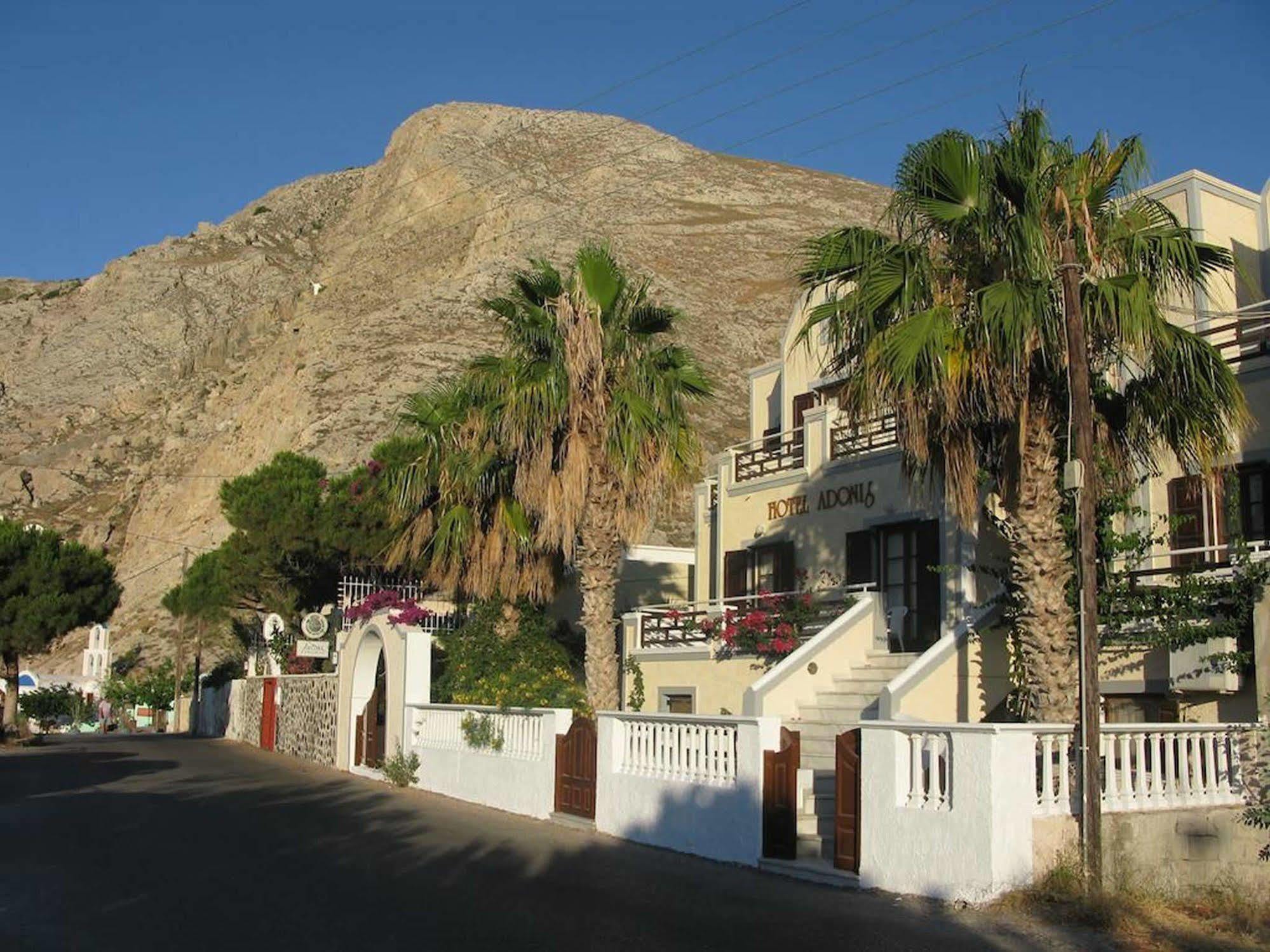Hotel Adonis (Adults Only) Kamári Dış mekan fotoğraf
