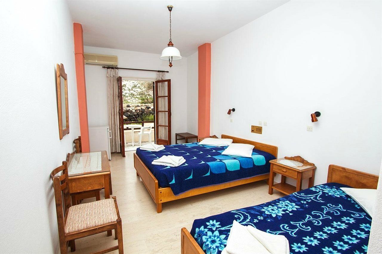 Hotel Adonis (Adults Only) Kamári Dış mekan fotoğraf