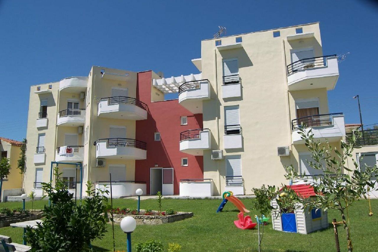 Hotel Adonis (Adults Only) Kamári Dış mekan fotoğraf